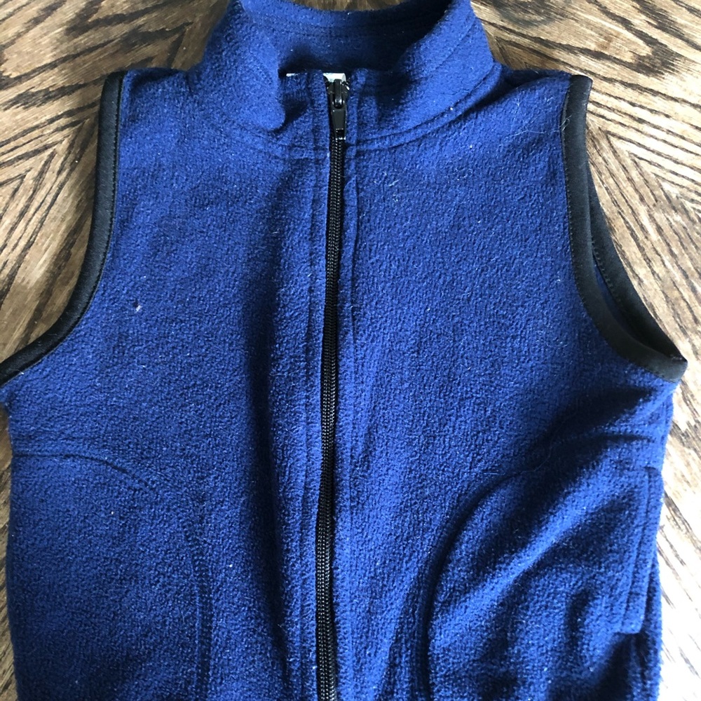 Blue/black 12-18 month vest